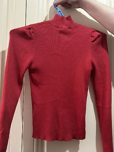 yarim bogaz cekme: Qırmızı ribli qadın kardiqanı və boğazlı detal bedene oturandır M — 3