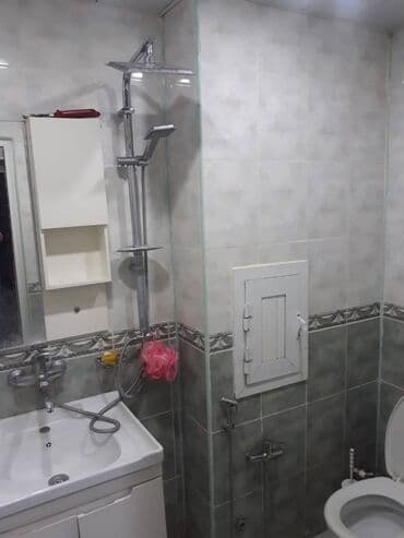 gəncədə 3 otaqlı ev: Yeni Yasamalda Günəşpetrola yaxin və abravo marketə yaxin 10 mertebeli — 5