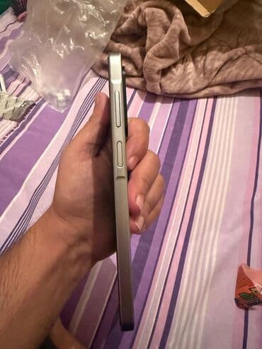 telefon divar kağızları 2022: Samsung Galaxy S22 — 3