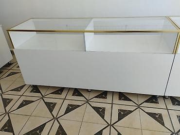 Kassa avadanlığı: Ön şüşəli vitirin 2 ədəddir 
200×0,60
1ədədi 100manat — 1