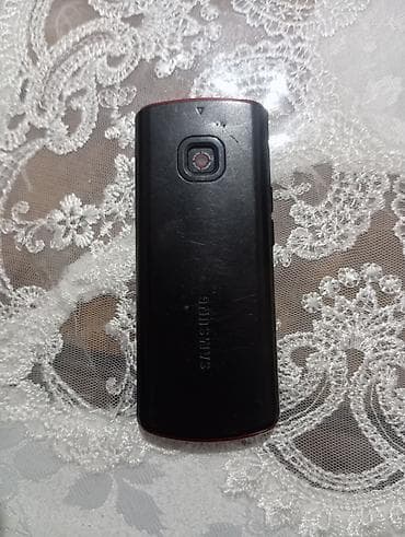 Техника для кухни: Samsung C300, < 2 ГБ, цвет - Черный, Кнопочный — 3