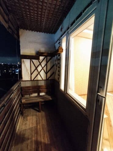 9 ci mikrorayon satilan evler: Bakı, 2 otaqlı, Köhnə tikili, m. Həzi Aslanov, 70 kv. m — 9