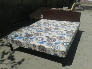 təzə taxt: Taxt
teze 2 neferlikdir
tam mohkem — 6