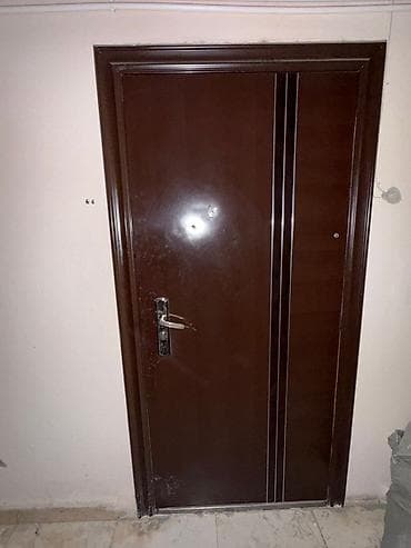 philos centro perfume: Seyf qapi 150azn Yasamal 9911 leli Metallik giriş qapısı - — 1