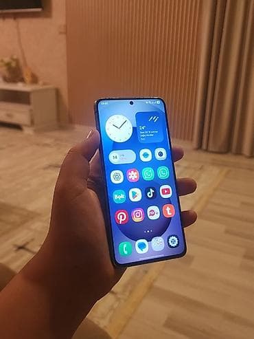 tecno telefon: Samsung Galaxy S21 5G, 128 GB, rəng - Qara, Zəmanət, Barmaq izi, Simsiz şarj — 3
