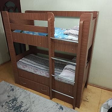 mebel ruckaları: İki mərtəbəli uşaq/yataq otağı çarpayısı ela veziyyetdedi. - — 1