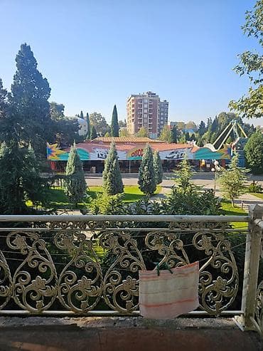 Gəncə, 3 otaqlı, Köhnə tikili, 70 kv. m