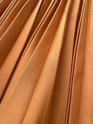 qelem etekler: Zəfəran rəngində pliseli ətək 100 azn alib - Model: yüksək belli, tam — 3