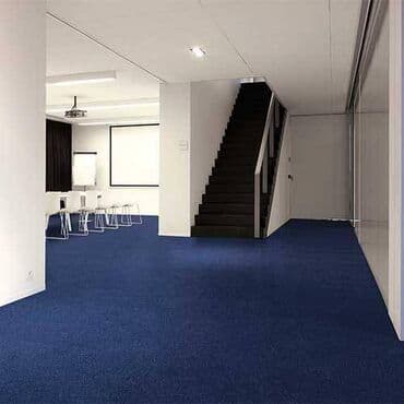 Ofis və inzibati məkanlar üçün mavi rəngli döşəmə xalçası - Material