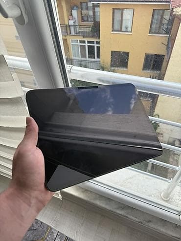 tablet sat: Salam iPad Pro M4 256GB satıram. iPad ideal veziyyetdedir teze — 2