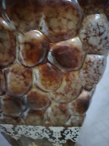 Vazalar: Bir vaza, Keramika — 5