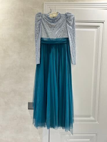 Uwaq donu 10-12 yaw 50azn satilir