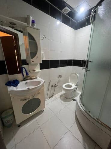 9 cu mikrorayon mir calal kucesi: Qaraev metrosuna yaxin 17 mertebeli binanın 9-cu mərtəbəsində — 6