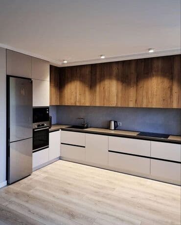 реклама корпусной мебели: Кухонный гарнитур на заказ, Самозакрывающие петли, Ламинат гладкий, Есть кредит, Платная доставка, Доставка в районы, Бесплатная доставка — 1