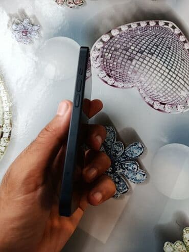 iphone 11 yeni: IPhone 13, 128 ГБ, Черный, Face ID — 1