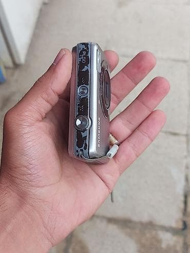 Samsung PL50 kompakt fotoaparat Ustaya gostermek lazimdir - 10.2 MP — 4