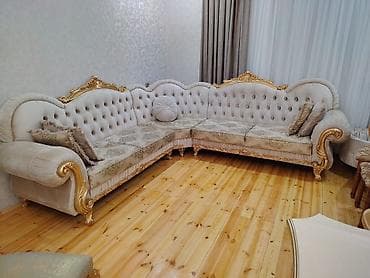 Klassik uqlavoy divan. 550azn. ölcü 5m. pufık var sadece şüşesi