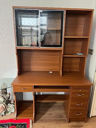 Kompüter/iş masası və dekorativ şüşə jurnal masası dəsti - Material