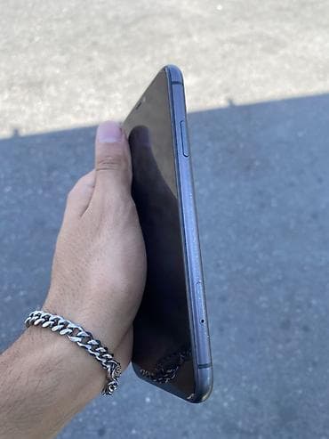 macbook pro adapter: IPhone 11, 128 GB, Qara, Face ID — 4