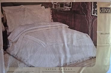 Digər tekstil: Yataq üçün Yeni Qaşlı rəng - Ağ Yataq örtüyü — 1