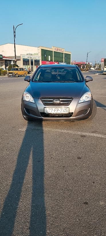 haval avtomobilleri: Kia Ceed: 1.5 l | 2007 il Hetçbek — 2