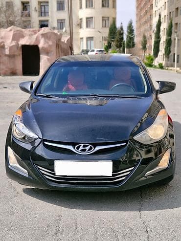 hyundai elantra 2012: Hyundai Elantra sedan – qara rəng, 4 qapı, ön çəkişli. Xarici: - — 1