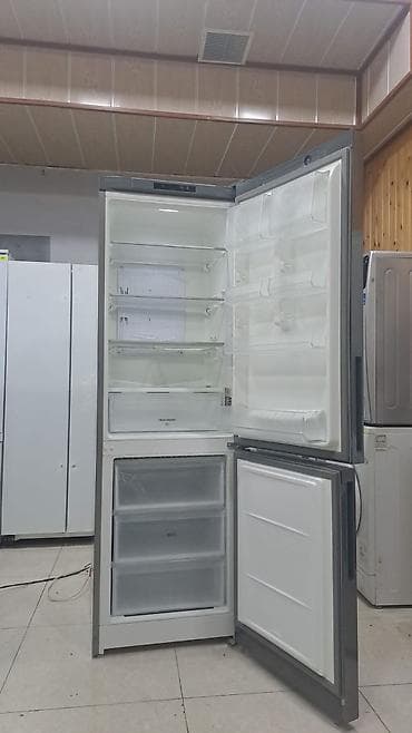 soyuducu hell: 2 qapılı Indesit Soyuducu Satılır, rəng - Gümüşü — 1