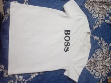 yuxuda qirmizi papaq gormek: Kişi geyim dəsti - Qara sweatshirt: dairəvi yaxa, uzunqol, sinədə ağ — 8