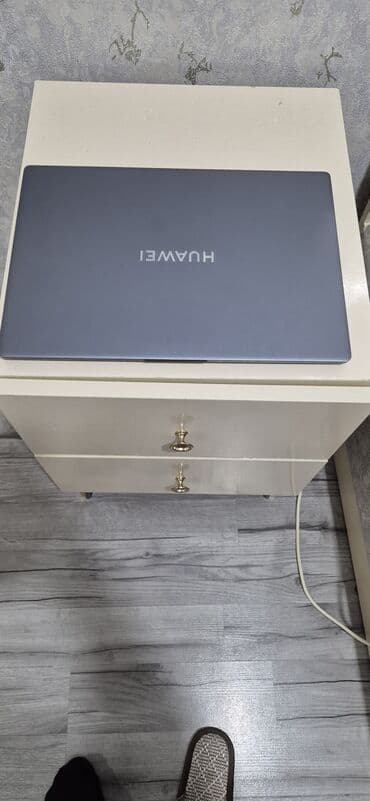 Настольные ПК и рабочие станции: Huawei noutbuk - Model xətti: Huawei (MateBook seriyası görünüşlü — 1
