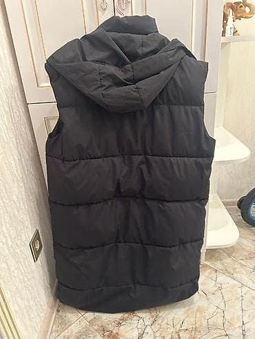 Костюмы: Uzun jiletka qalindir,az geyinilib,44-46 razmere kimi gedir,20 manat — 2