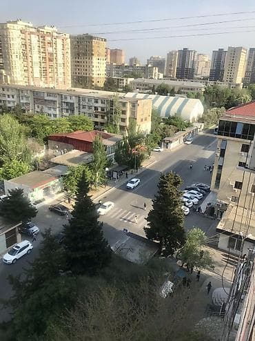 Bakı, 8-ci mikrorayon, 5 otaqlı, Köhnə tikili, 120 kv. m
