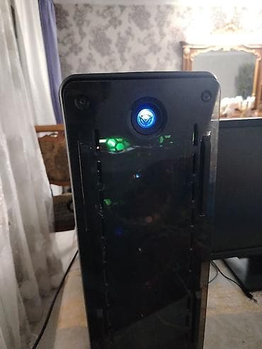 qara ekran şəkilləri: Masaüstü kompüter komplekti – oyun və gündəlik iş üçün. RAM 16 VIDEO — 3