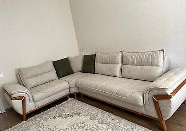 Kunc divan satilir 1100azn. Olcu 222sm* 312sm. Unvan Nizami m 8451