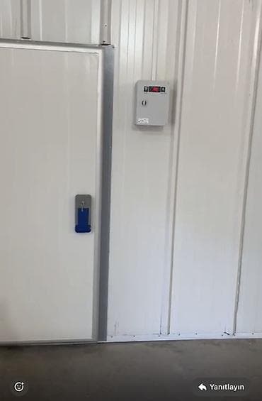 Промышленные морозильники: Sənaye tipli soyuducu kamera real aliciya endirim 2gun işdədilib — 2