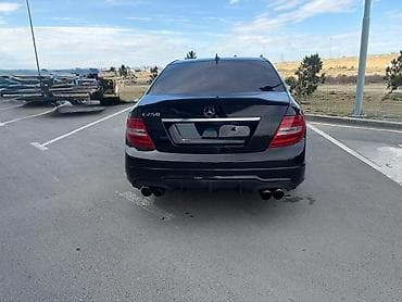 mercedes 190: Mercedes-Benz C250 sedan - Korpus: Qara rəng, 4 qapı, sedan gövdə - — 4
