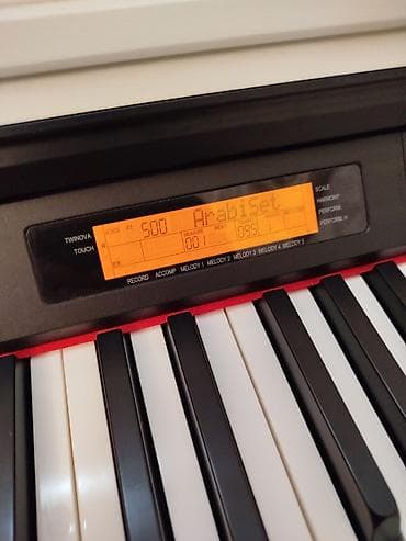 klaviş: Medeli DP330 - Teze kimidi az isdifade olunub — 2