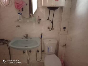 kirayə ev ayliq: İnşatçılar metrosunun yaxınlığında 5 mertebeli binanın 4-cü — 5