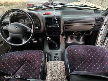 c 200 mercedez: QAZ 3110: 2.3 l | 2002 il 153545 km Sedan — 6