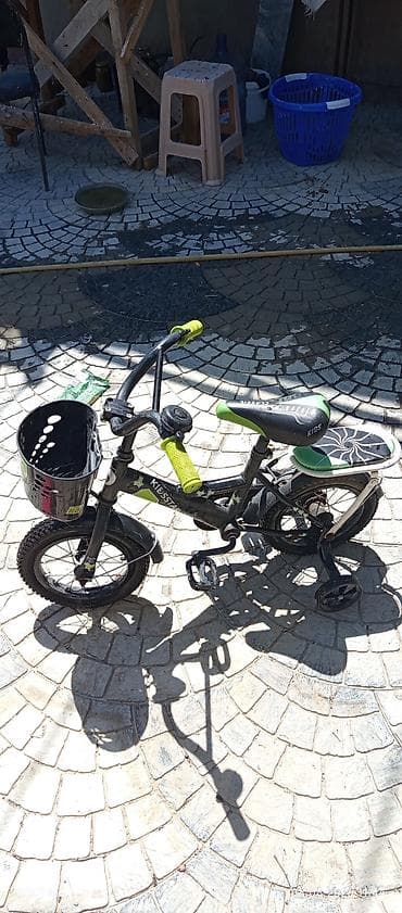 velosipe: İşlənmiş Dörd təkərli Uşaq velosipedi 12", sürətlərin sayı: 10, Ödənişli çatdırılma, Ünvandan götürmə — 2