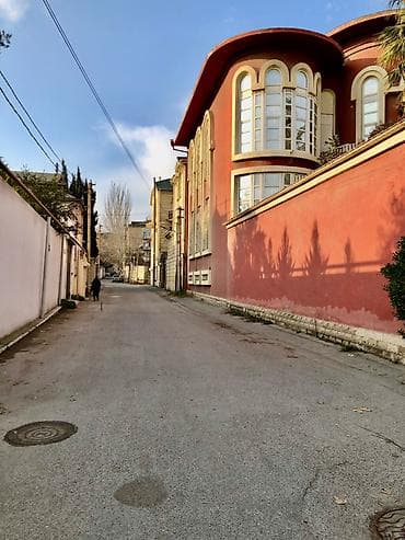 28 may qesebesi: Bakı, 3 otaqlı, Köhnə tikili, 70 kv. m — 5