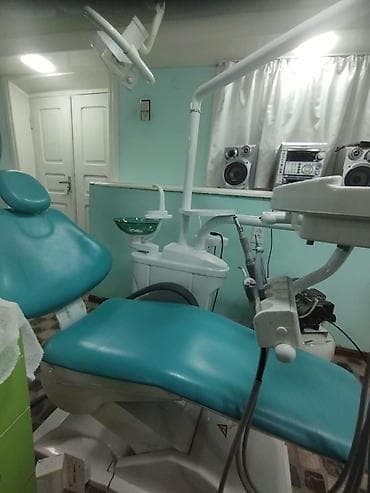 Tibbi maskalar: Stomatoloji kreslo və avadanlıq komplekti - Tam funksional — 4