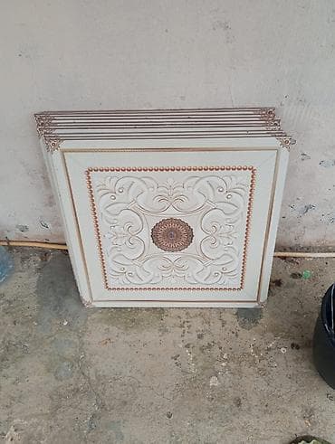 kafel metlax usta isi: 60*60(sm) 10 ədəd metlaxdır.Biri 5 azn hamısı bir satılır — 2