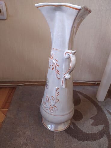 saxsi gul qablari: Güldan işlənməyib — 2