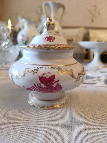 tort bisirmek ucun qablar: Tort və şiriniyyat qabı, Farfor — 1