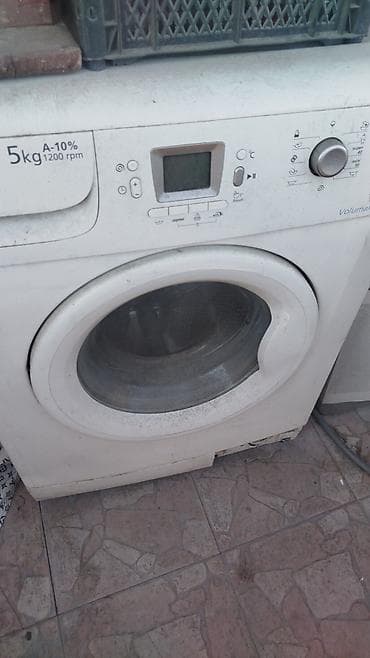 Paltaryuyan maşın – ön yükləməli, elektron displeyli - Yük həcmi: 5