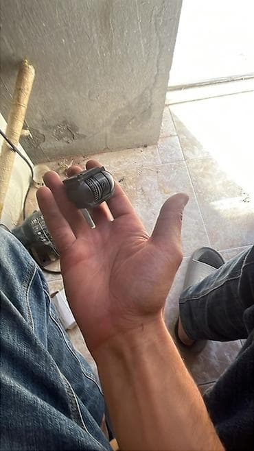 masin salon: Avtomobil ehtiyat hissələri paketi Satışda müxtəlif avtomobil — 4