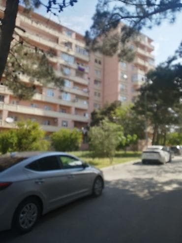qara qarayevde evler: Y. Günəşli, S. Cəfərov küç. 10/1 də hündür 1ci mərtəbə qanunu 4 taq — 2