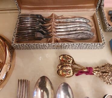 lalao az qab qacaq: Süfrə ləvazimat dəstləri — 1