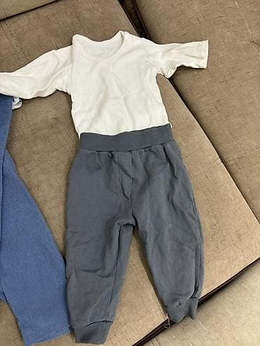 ruslarin milli geyimi: Uşaq geyim dəsti - Tərkibi: uzunqollu ağ bodi və boz rəngli şalvar - — 1