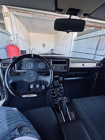 2107 panel: Model: Lada 2107 (klassik “Jiquli” sedan) Xarici görünüş: - Gümüşü — 3
